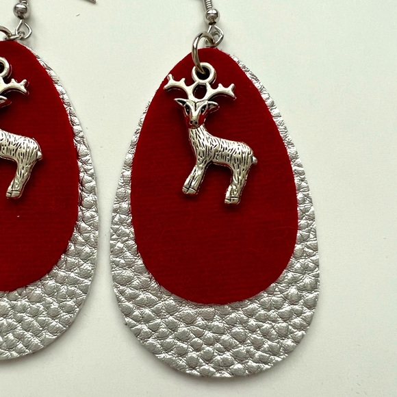 Christmas Reindeer charm faux leather earrings - Picture 3 of 7